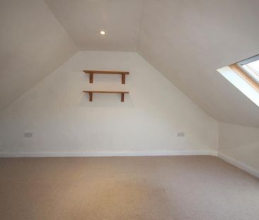 4 bedroom bungalow to rent - Photo 3