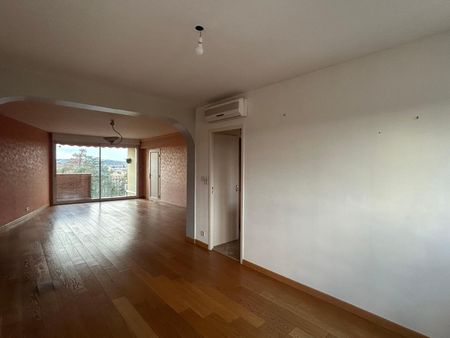 Location Appartement 3 pièces 80m² ALBI 81000 - Photo 3
