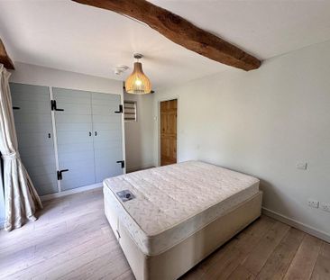 2 bedroom detached house to rent - Photo 4