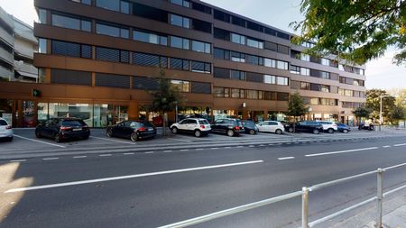 Appartement 2.5 pièces clair et lumineux à la Matze, centre ville Sion - Photo 3