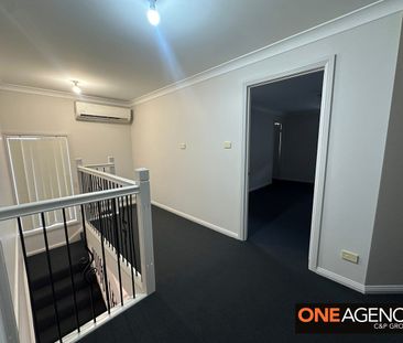 BEAUTIFUL FAMILY HOME - Photo 2