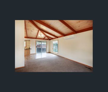 3 Bedroom Family Home, Centrally Located - Photo 2