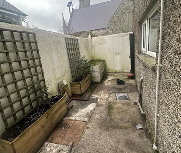 20 North Street, Newtownards, BT23 4DE - Photo 2