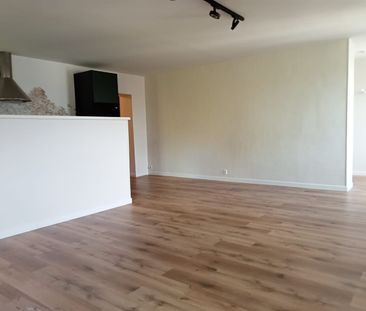 Location Appartement 4 pièces 120m² - Photo 1