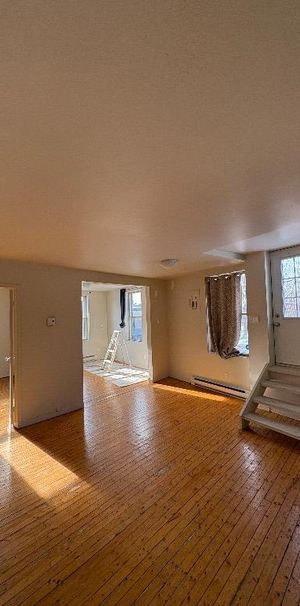 4 1/2 | occupation 1er juillet | Quartier Saint-Sauveur - Photo 1