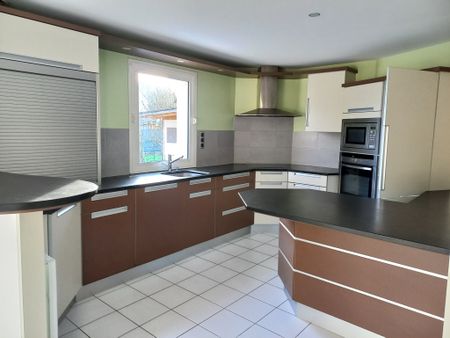 Location Maison 5 pièces 104m² VITRE 35500 - Photo 3