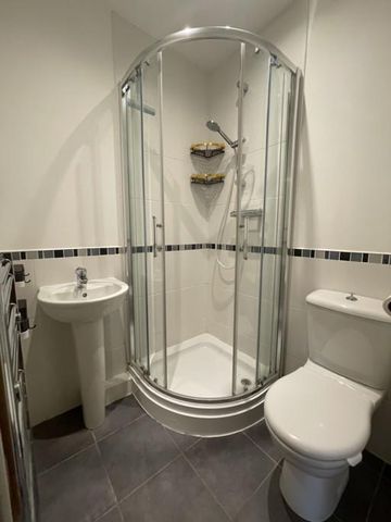 2 bedroom flat to rent - Photo 5