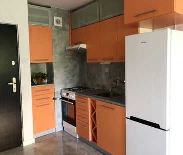 KAWALERKA W BARDZO DOBREJ LOKALIZACJI - Zdjęcie 5