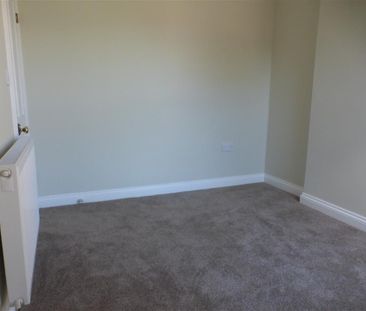 New Road - Photo 5