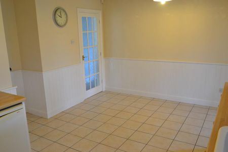 4 bedroom detached house to rent - Photo 5