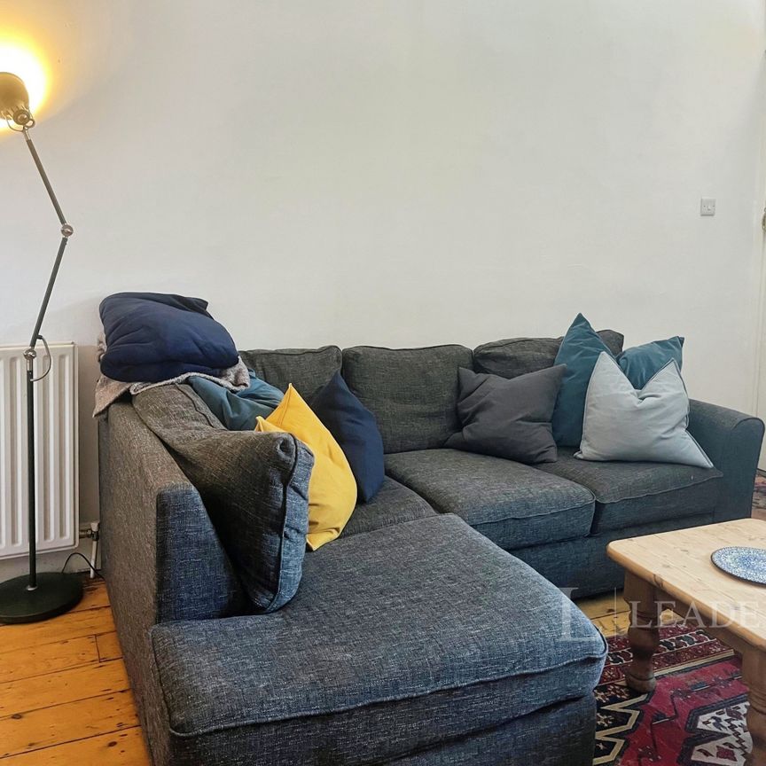 2 bedroom mid-terrace to rent Old Oak Street, Manchester, M20 - Photo 1