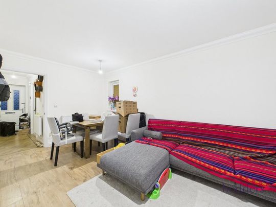 2 bedroom end of terrace house to rent - Photo 1