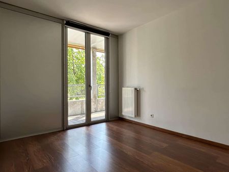 RIVES DE MEURTHE KINEPOLIS BEL F4 DE 86 M2 AVEC LOGGIA DE 7 M2 ET SON EMPLACEMENT DE PARKING EN SOUTERRAIN - Photo 4