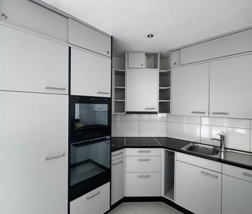 Ihr neues Zuhause: charmante 5.5-Zimmerwohnung mit Wintergarten - Photo 5