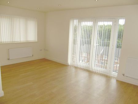 Oakwell Vale, Barnsley - Photo 2