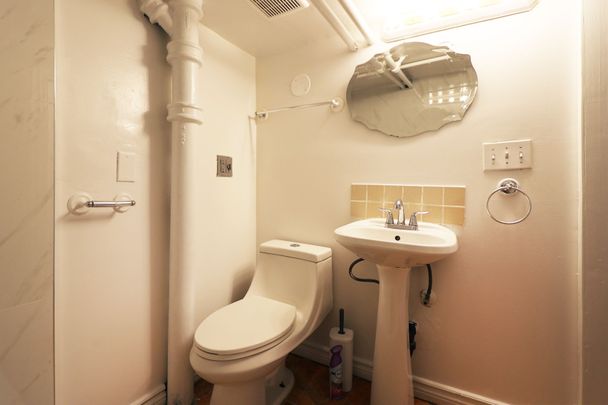 For Lease - 609 Glenholme Avenue Unit# Lower, Toronto, Ontario - Photo 1