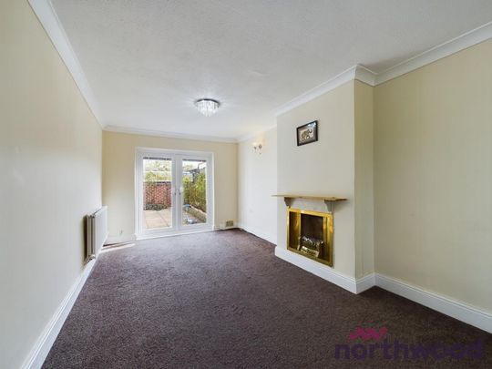 3 bedroom mews to rent - Photo 1