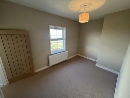 2 bedroom semi-detached house to rent - Photo 3