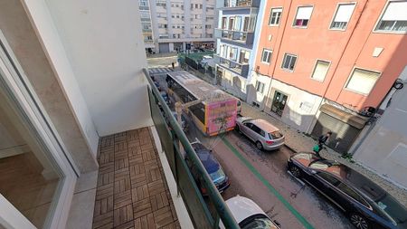 Apartamento T2 em Lisboa - Photo 2