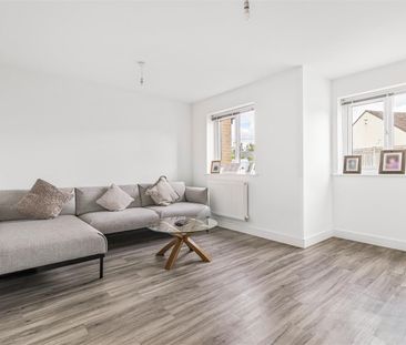 Terence Place, Fordham - Photo 5