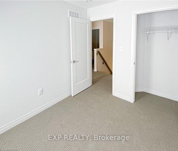 For Lease - 6 Ritchie Lane, Hamilton, Ontario - Photo 6