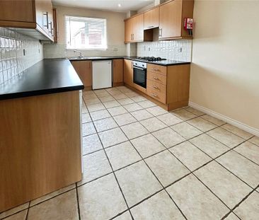 2 bedroom maisonette to rent - Photo 5