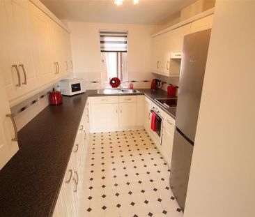 2 bedroom apartment to rent - Photo 6