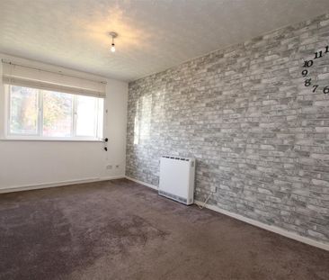 1 bedroom Apartment to let - Photo 3