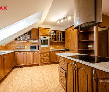 Pronájem bytu 4+kk v osobním vlastnictví 143 m², Golčův Jeníkov - Фото 5