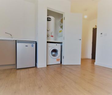 29 Victoria Avenue, Southend On Sea, Essex, SS2 - Photo 3