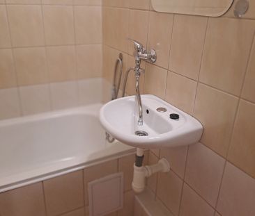 Pronájem bytu 1+kk 28 m² - Photo 3
