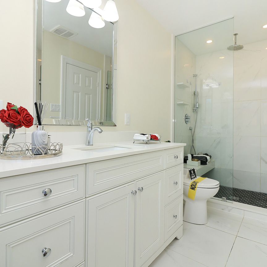 For Lease - 1747 Cobra Crescent, Burlington, Ontario - Photo 1