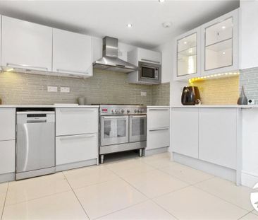 3 bedroom terraced house to rent - Photo 5