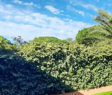 Luxury Apartment for rent in Marbella Del Este, Andalusia - Photo 5