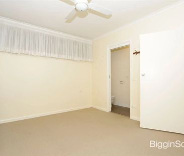 Easy Living in a Sought-After School Zone - Photo 1