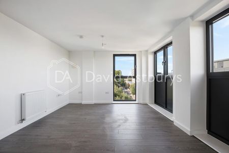 3 bedroom flat to rent - Photo 4