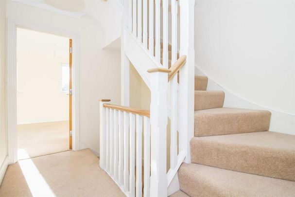 4 bedroom townhouse to rent - Photo 1