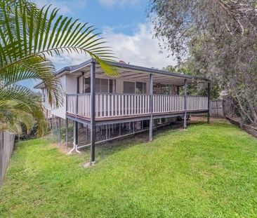 Fantastic space inside and out with fresh paint and new floors - Photo 6