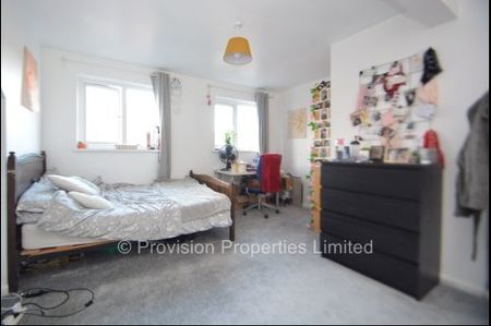 6 Bedroom House Ebberston Terrace - Photo 4