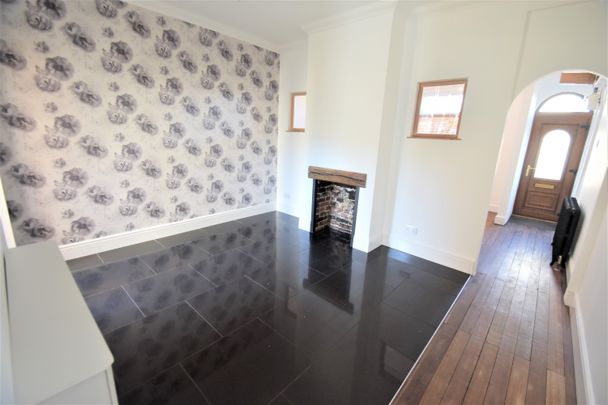 3 bedroom terraced house to rent - Photo 1