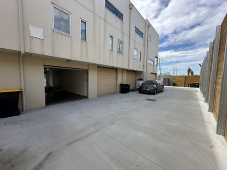 202 Como Pde East - Photo 5