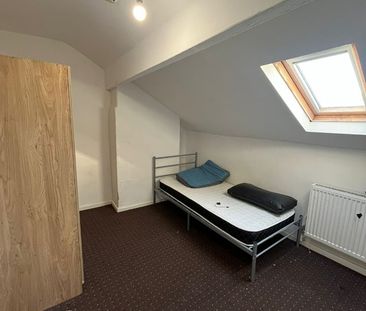 Room in a Shared House, Shafton Place, LS11 - Photo 1