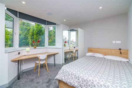 30 Malvern Road, Huddersfield, HD4 - Photo 2