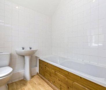 2 bedroom semi-detached house to rent - Photo 5