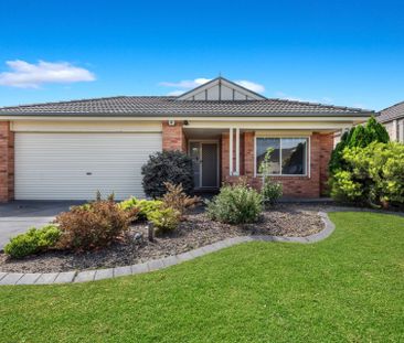 39 Hartland Circuit Pakenham VIC - Photo 4