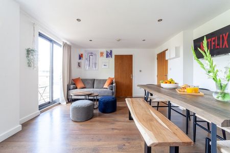 Dalston Lane - Photo 4