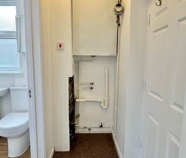 1 bedroom Ground Floor Studio Apartment to rent - Photo 6