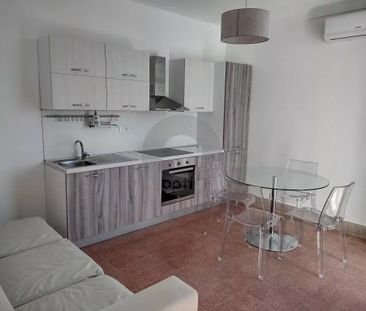 Location Appartement 2 pièces 69m² CASTELLAR 06500 - Photo 4