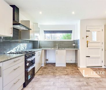 3 bedroom house to rent Shawbridge, Harlow, Essex, CM19 - Photo 4