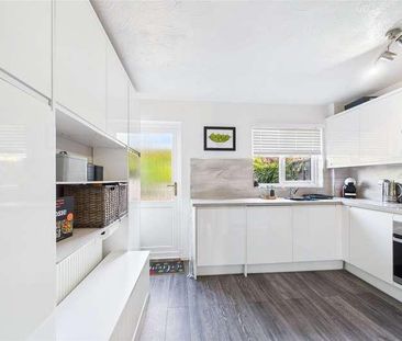 Fordwells Drive, The Warren, Bracknell, Berkshire, RG12 - Photo 5